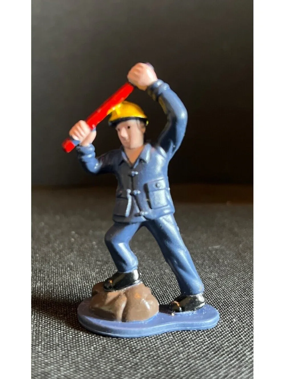 Lot of 11 Cool Vintage Early 2000’S Mini Plastic Working Men Figure 2 Inch
